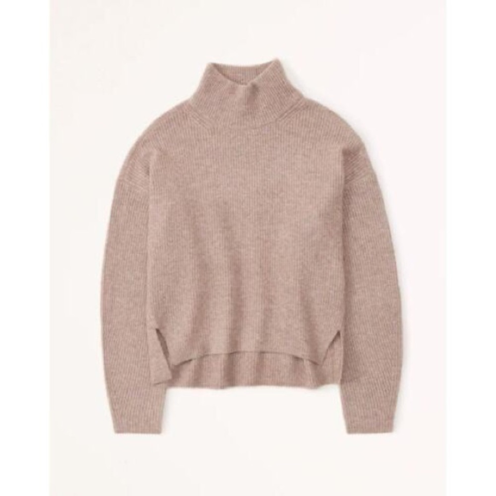 Abercrombie Classic Easy Turtleneck Mockneck Plush Knit Ribbed in Brown Camel